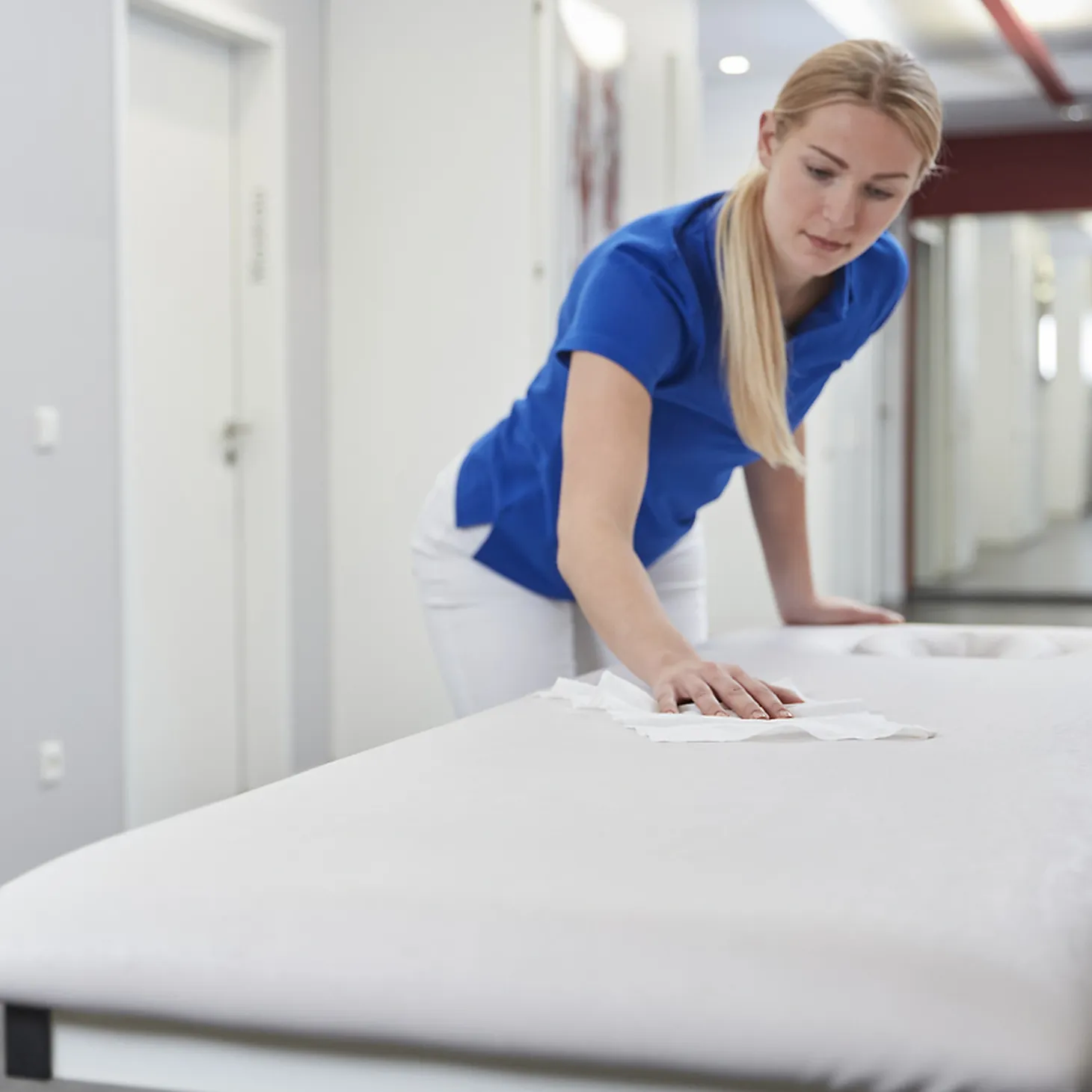 Bode Bacillol 30 Sensitive Foam gering-alkoholisches Desinfektionsmittel