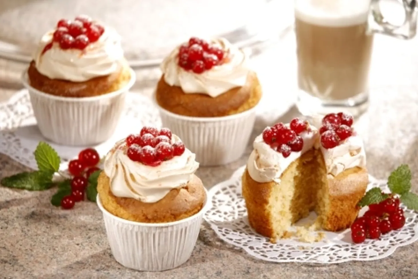 PAPSTAR Muffins-Backförmchen Ø 5 cm, 3,5 cm weiß