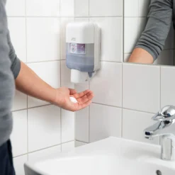 Tork Elevation Mini-Spender für Seifen und Desinfektionsmittel S5 525 ml